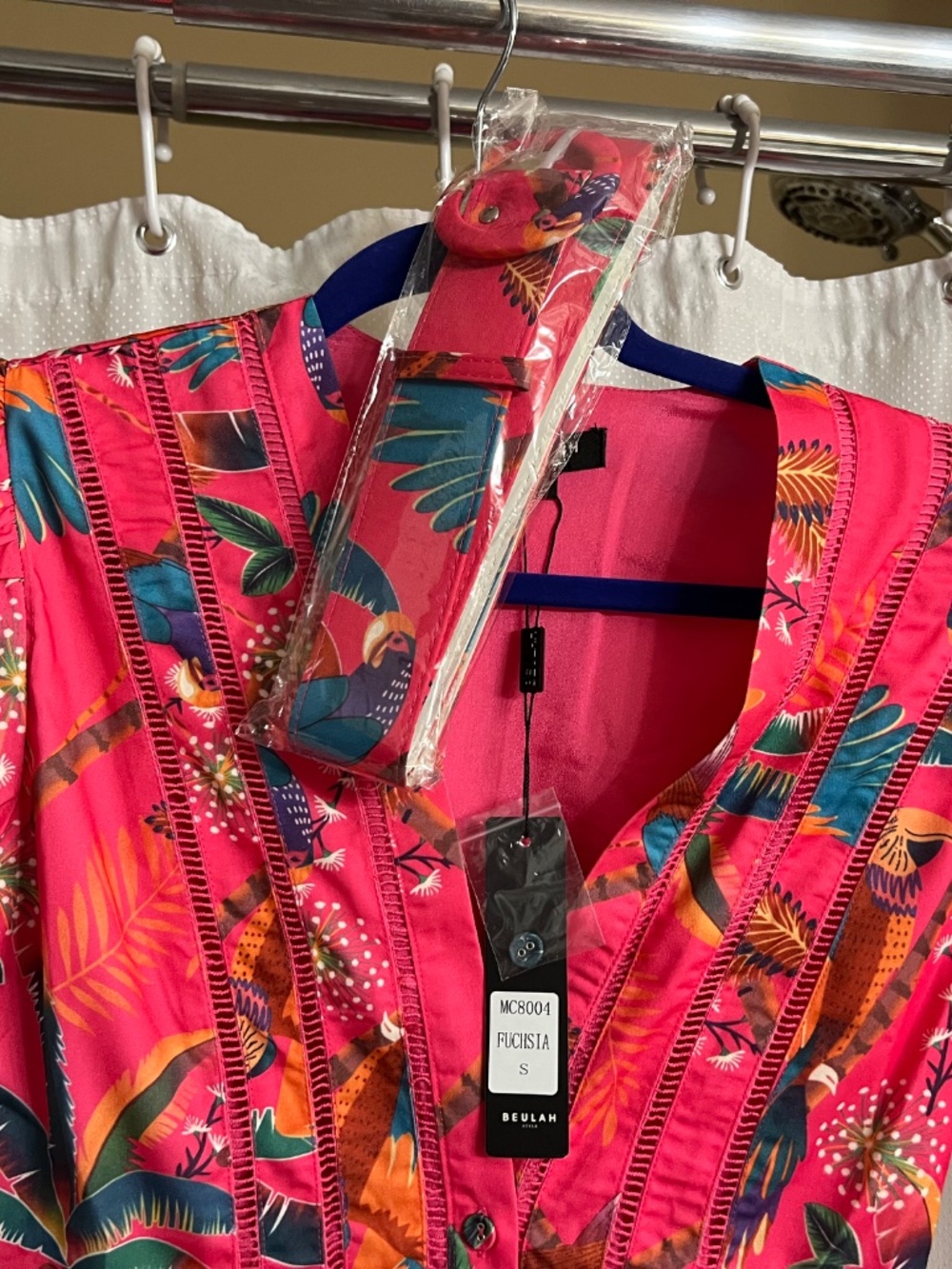 Ladies NWT Fushia Pink Romper by Beulah Size Small - Picture 4 of 10